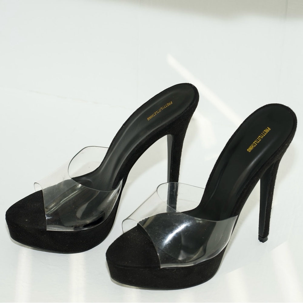 Pretty Little Thing BLACK HIGH PLATFORM CLEAR MULE SANDALS Suede PVC Size UK 6 - Picture 14 of 16